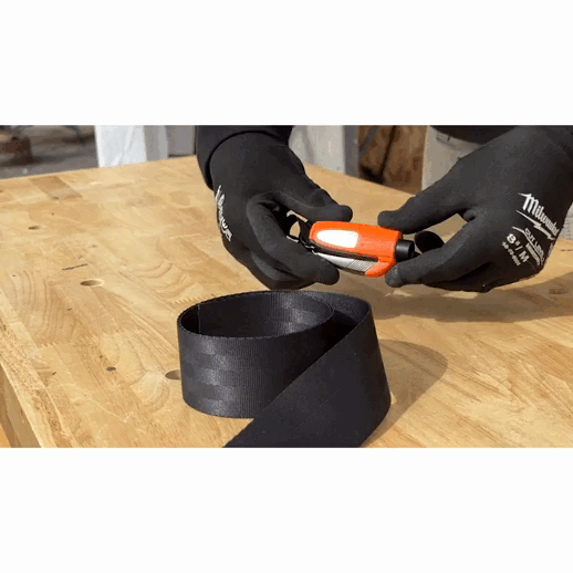 2-in-1 Emergency Window Breaker & Seatbelt Cutter